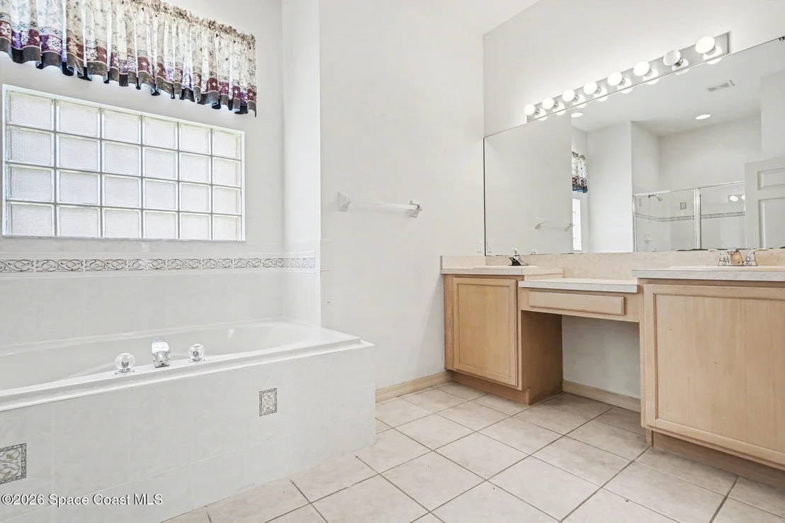 Photo of 5761 Newbury Circle