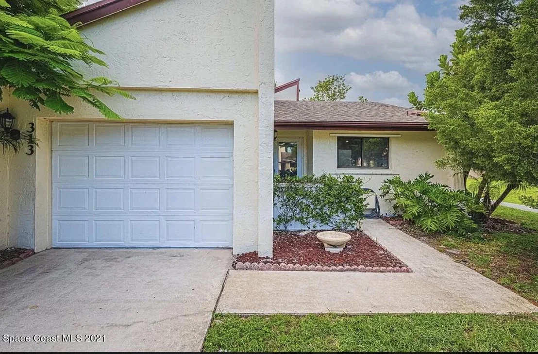 Photo of 313 Myrtlewood Road
