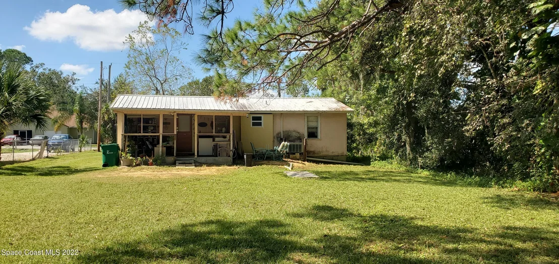 Photo of 312 Pine Avenue
