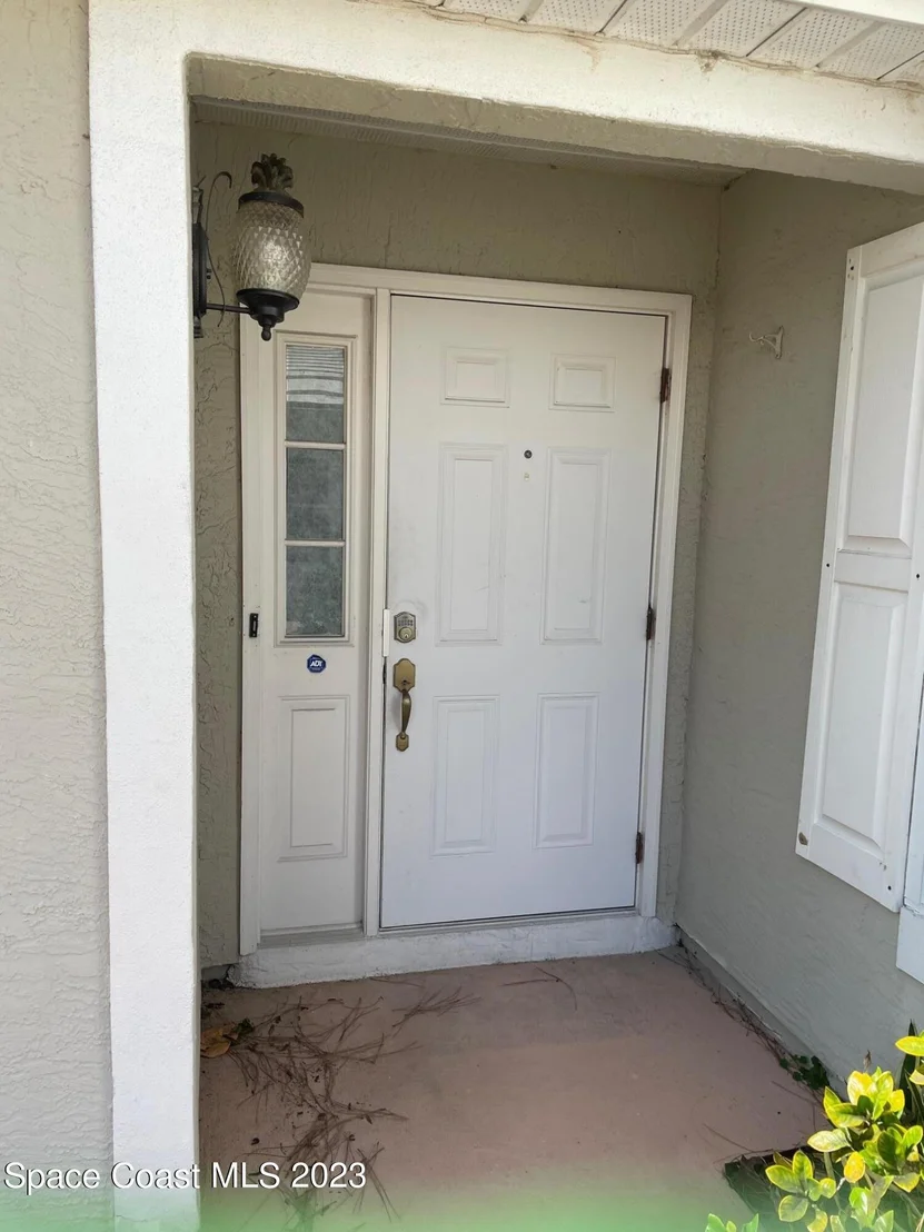 Photo of 981 Wateroak Drive NE