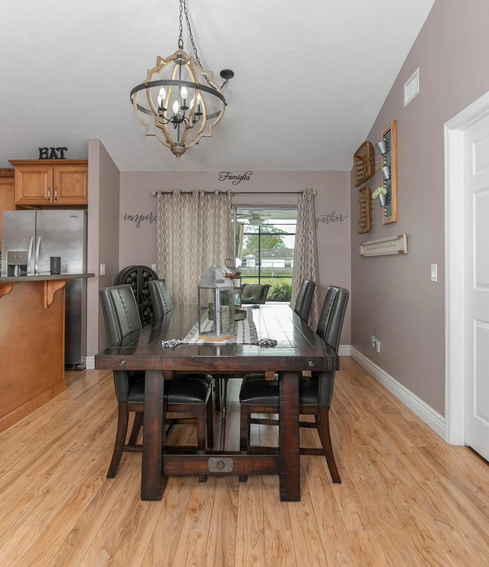 Photo of 2553 Nobility Avenue