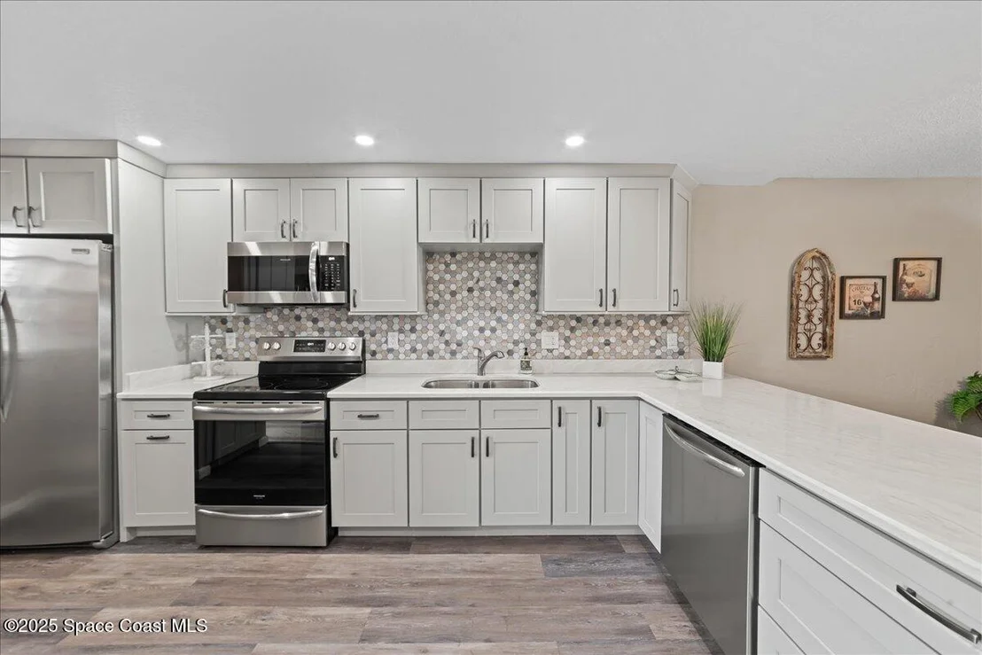 Photo of Unit 303 at 1049 Rockledge Drive