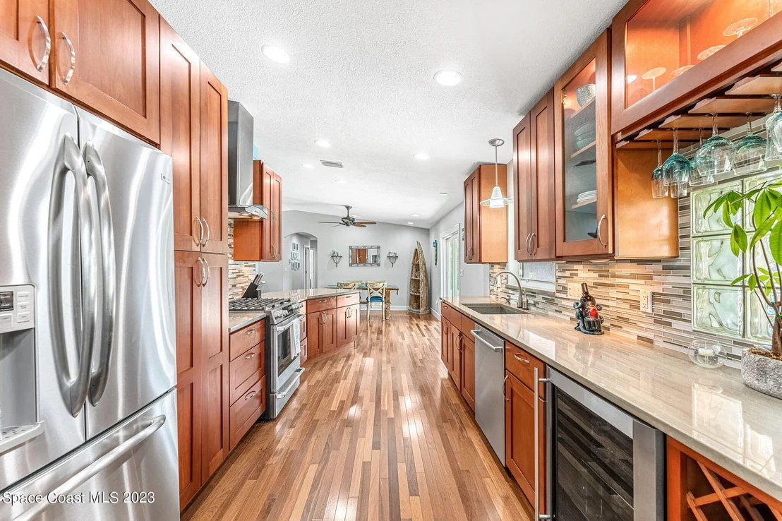 Photo of 425 Cinnamon Drive