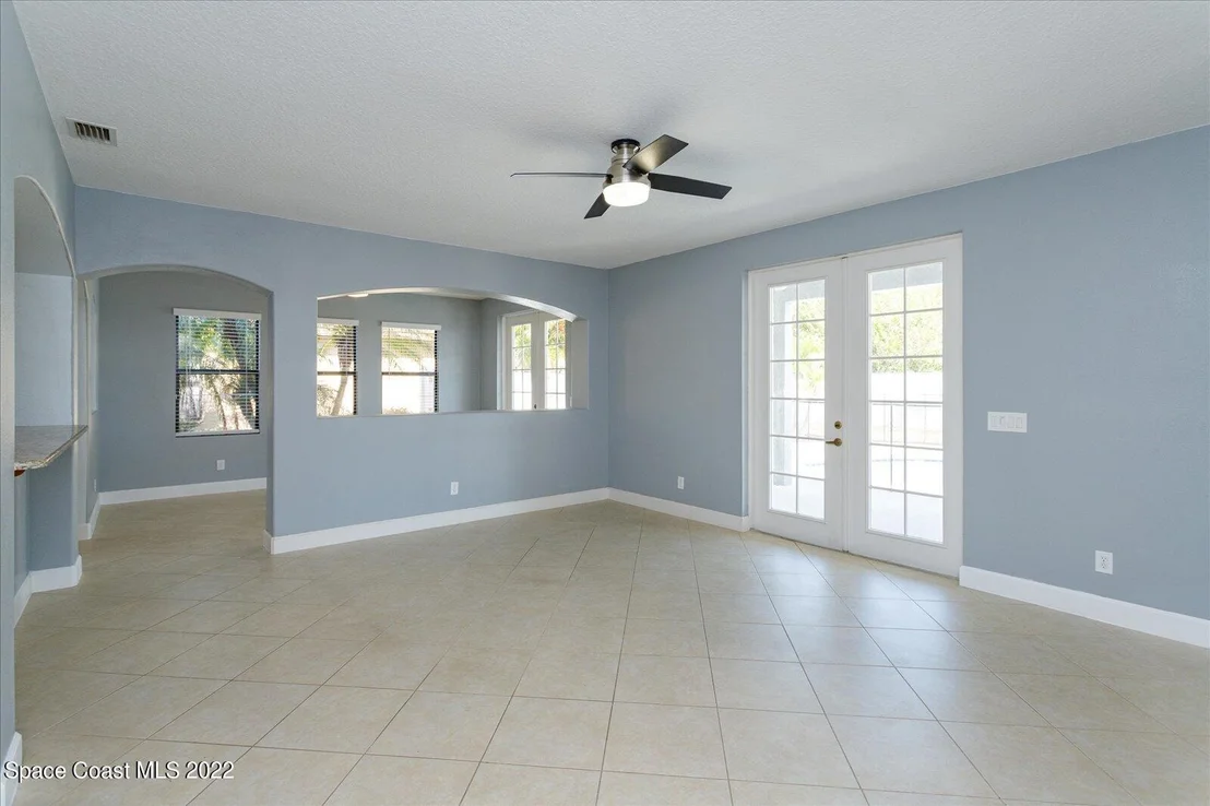 Photo of 1480 Talon Way