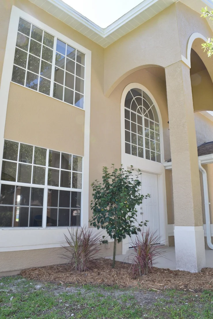 Photo of 6956 Hammock Lakes Drive