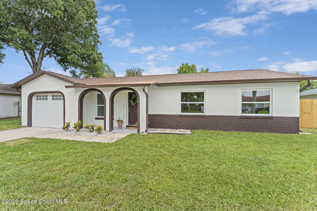 Photo of 3660 Longbow Road