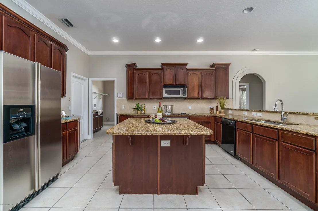 Photo of 3417 Peninsula Circle