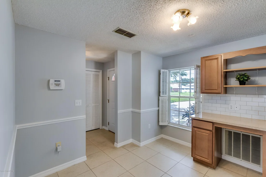 Photo of 6595 Grissom Parkway
