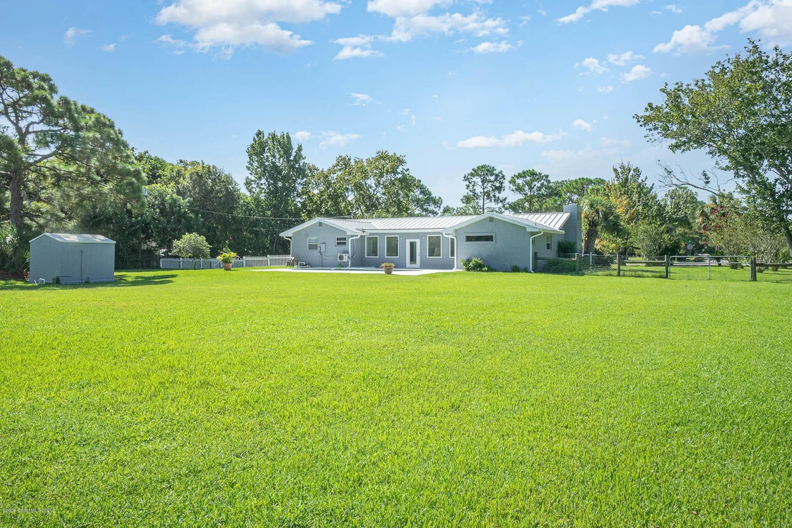 Photo of 4230 Lakeglen Drive
