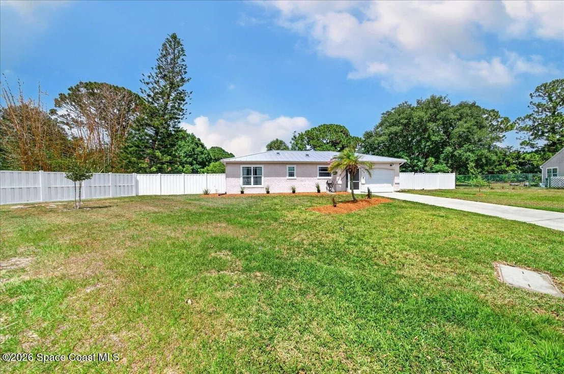 Photo of 920 Gables Way