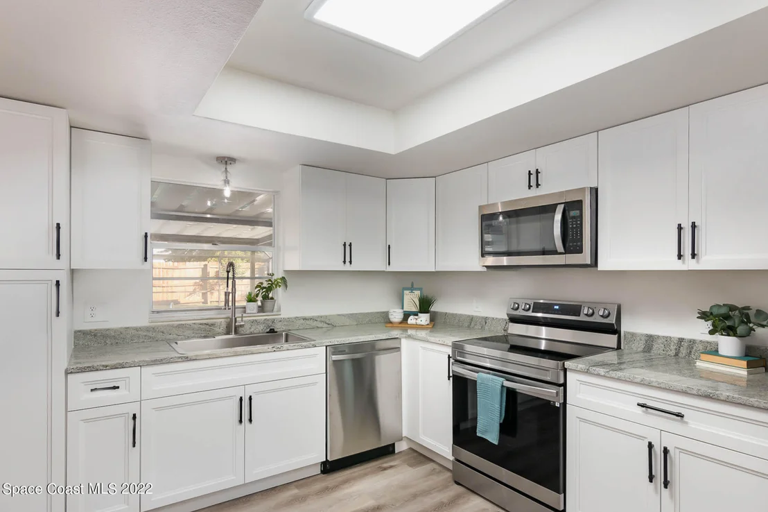 Photo of 844 Westport Drive