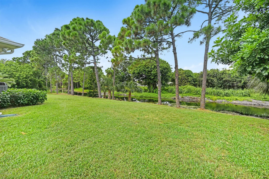 Photo of 602 Gina Lane