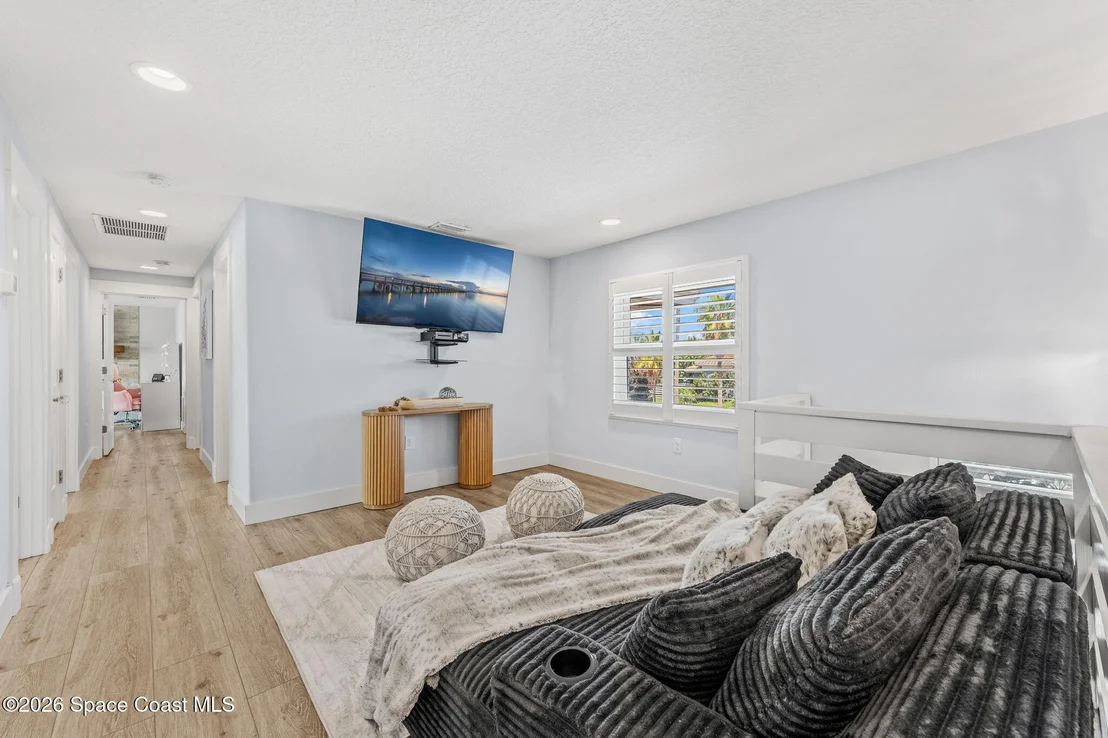 Photo of 417 Riverview Lane