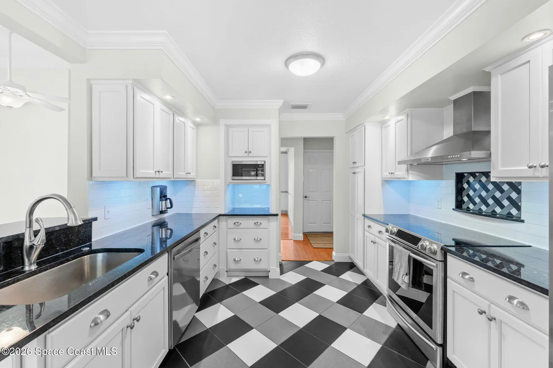 Photo of 2628 Senator Way