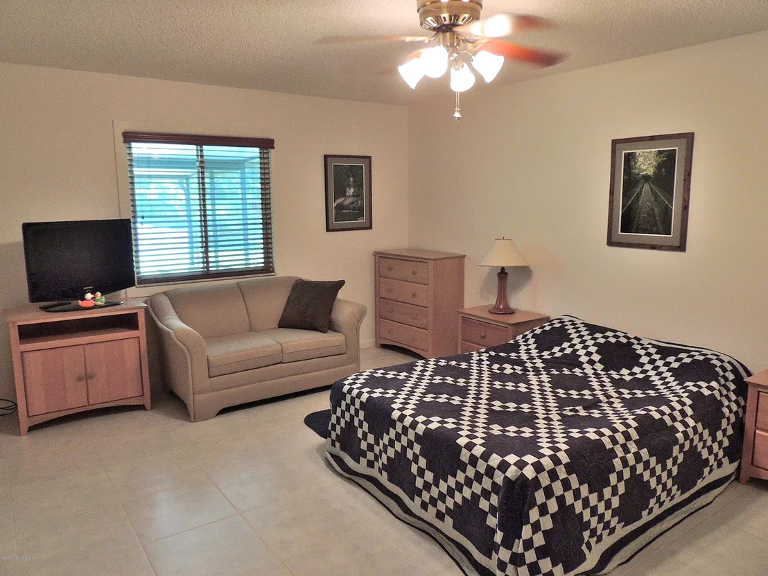 Photo of 1801 Laurel Oak Drive N