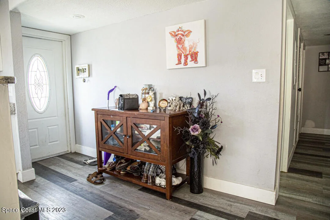 Photo of 750 Bianca Drive NE