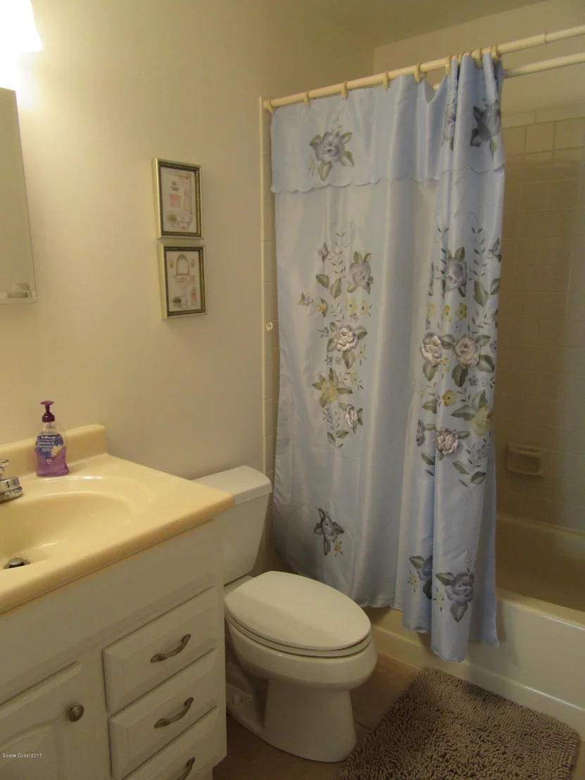 Photo of 6480 Hudson Road