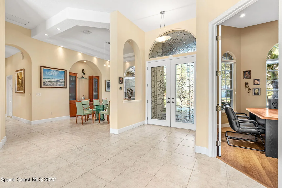 Photo of 233 Flanders Drive