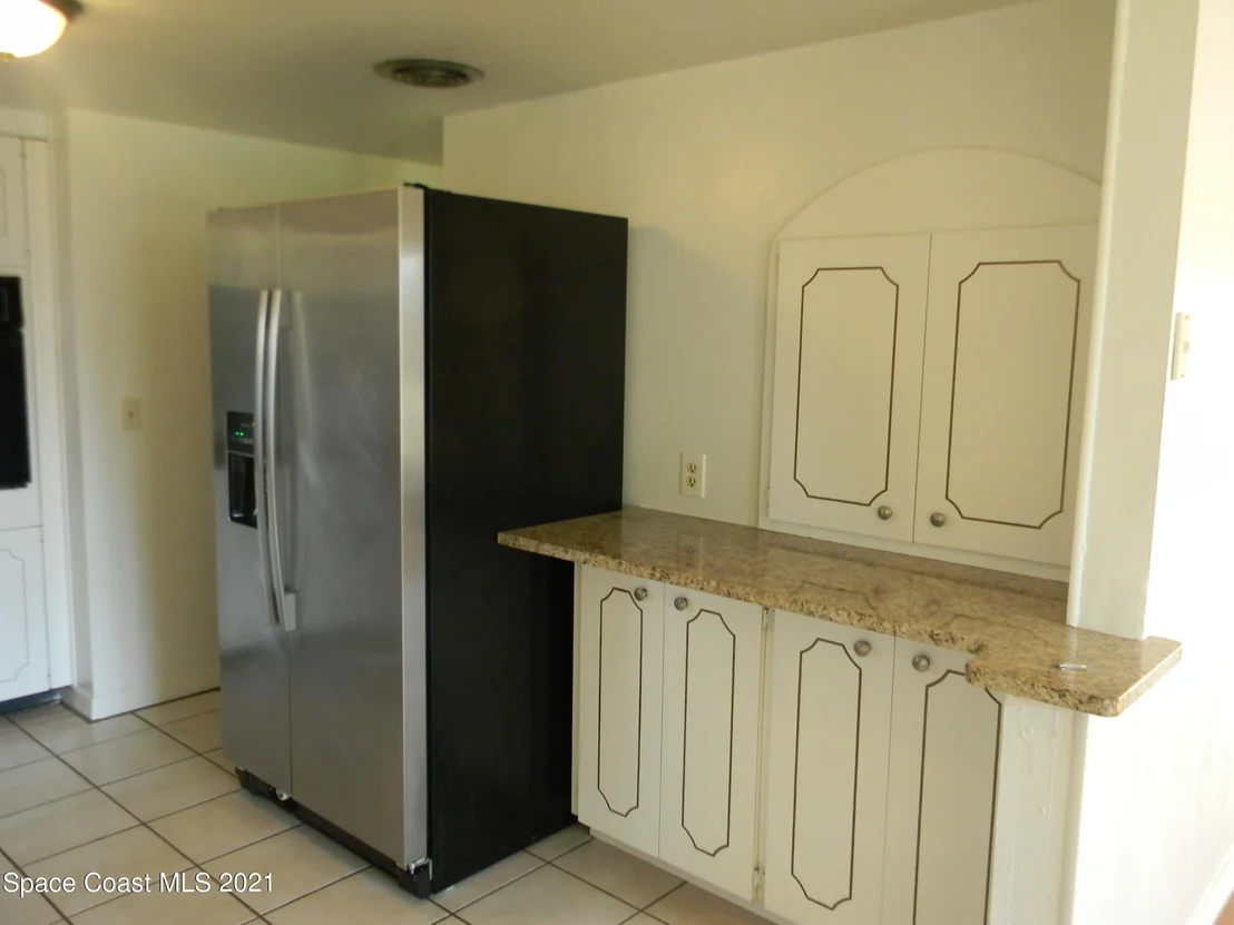 Photo of 2132 Lakeview Drive