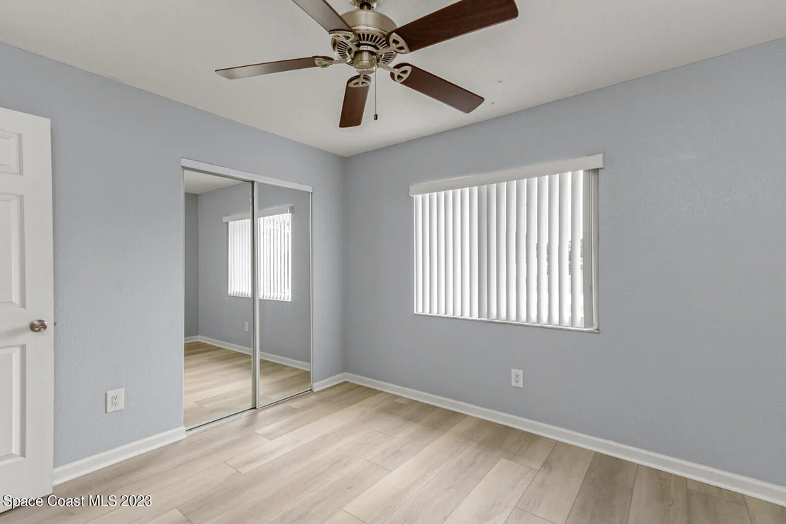 Photo of 736 Brevity Avenue NE