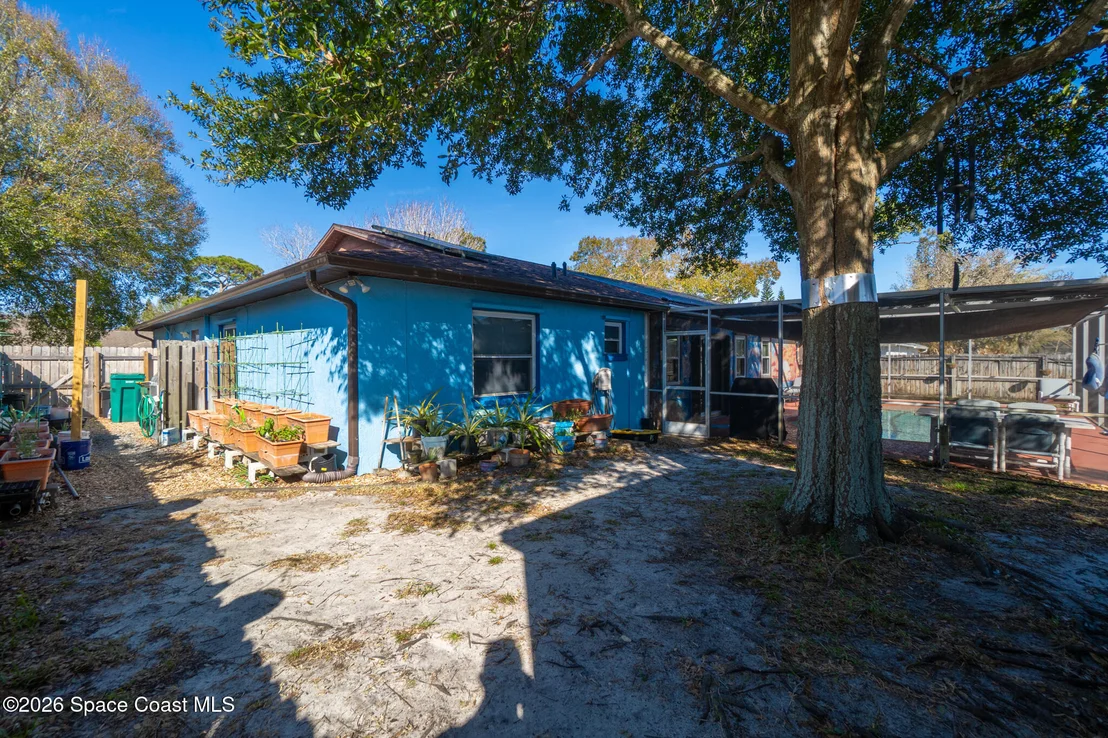 Photo of 1497 Hendren Drive