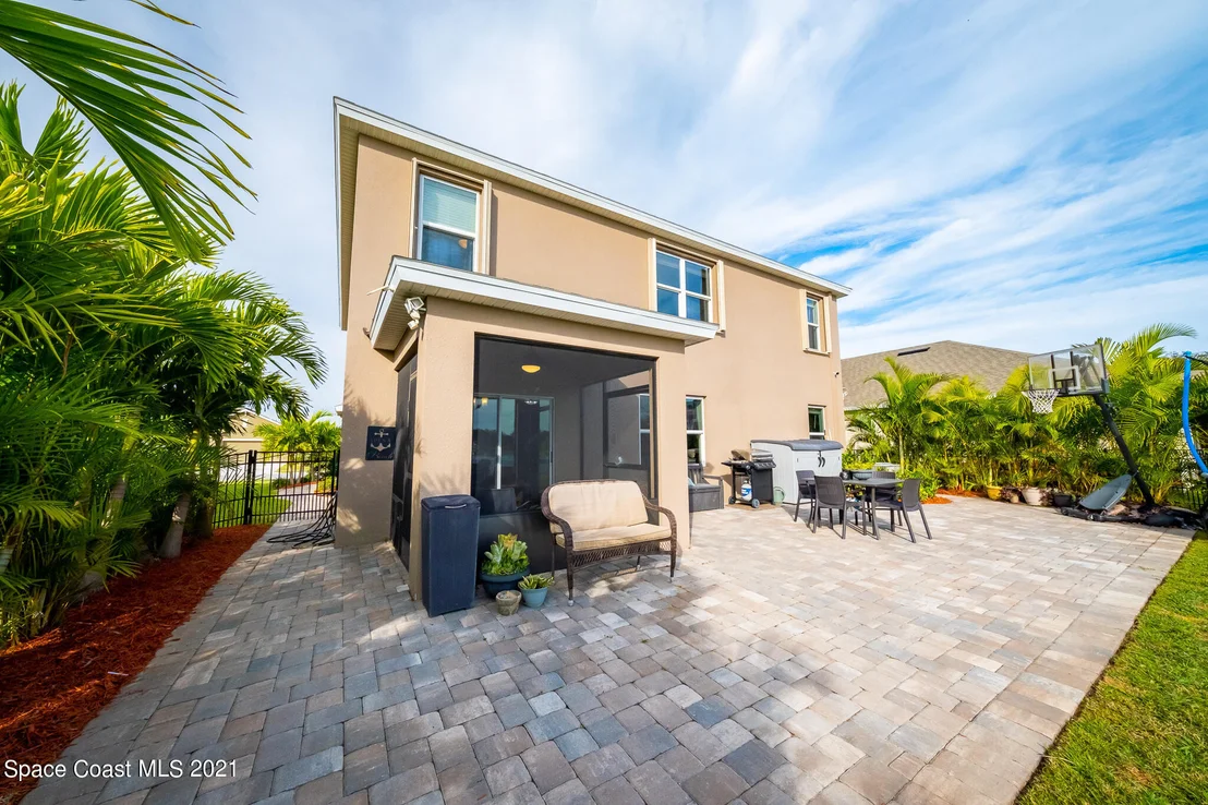 Photo of 270 Sorrento Drive