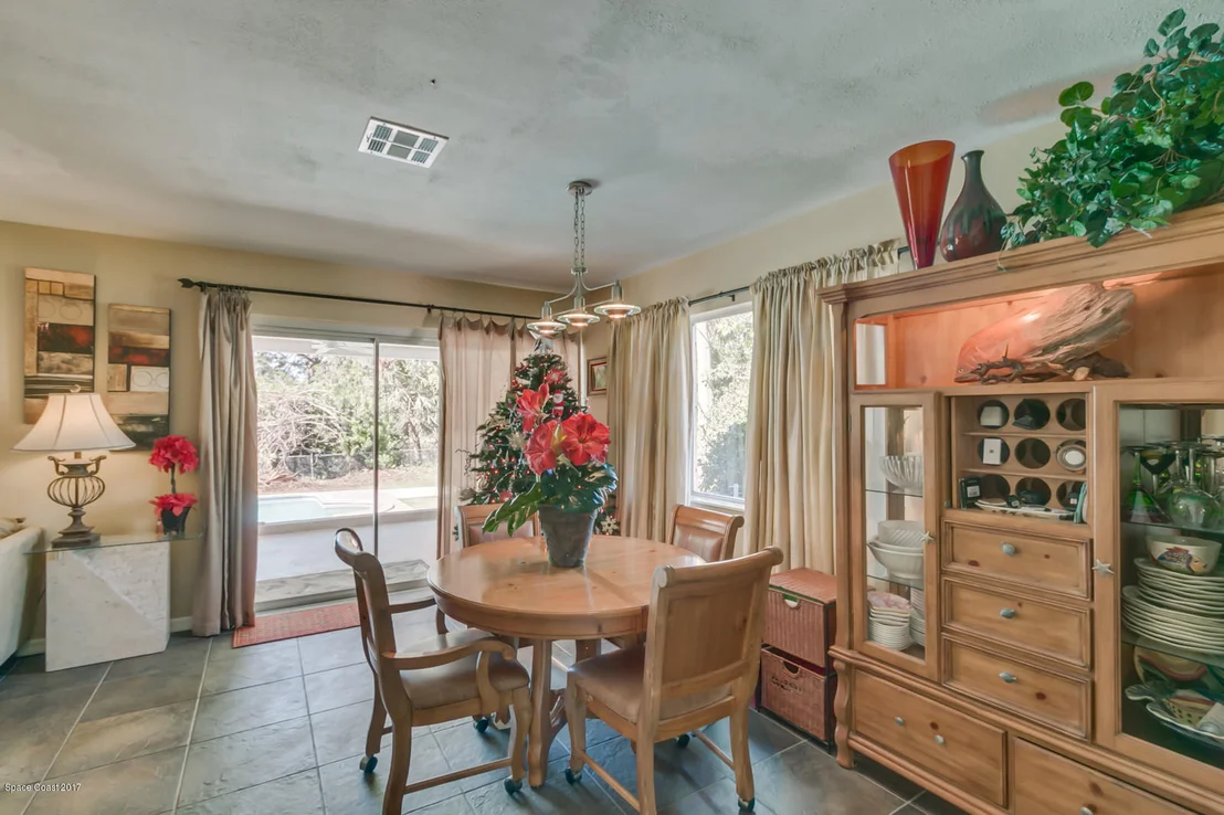 Photo of 742 Lund Circle