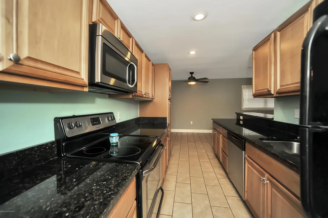 Photo of 600 Teak Drive