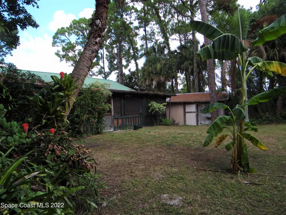 Photo of 690 La Veta Drive