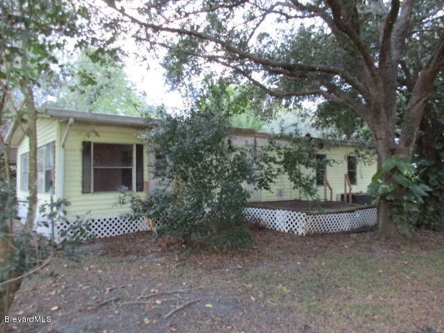 Photo of 320 Maplewood Boulevard