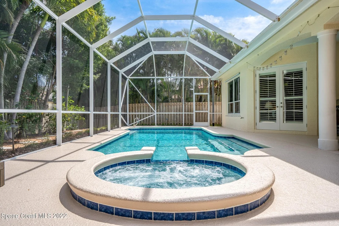 Photo of 356 Southampton Drive