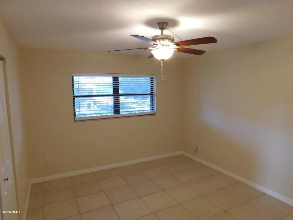 Photo of Unit 1128 at 325 Tangle Run Boulevard