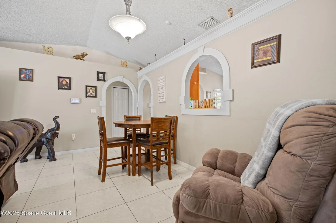Photo of 2977 Sebastian Lane