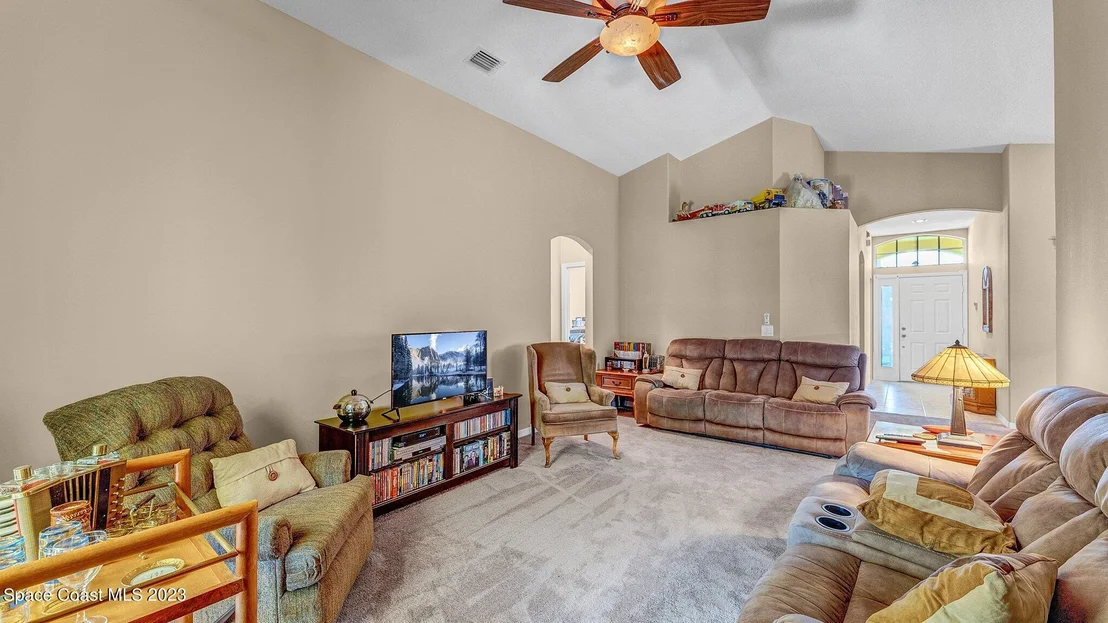 Photo of 2574 Ventura Circle