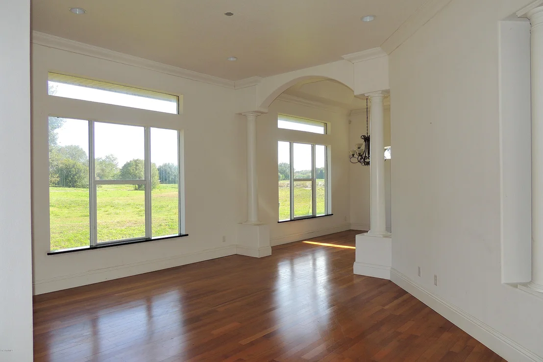 Photo of 1120 NE Riviera Drive