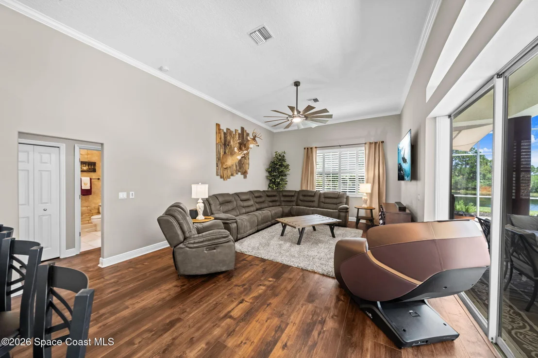 Photo of 842 Thrasher Drive