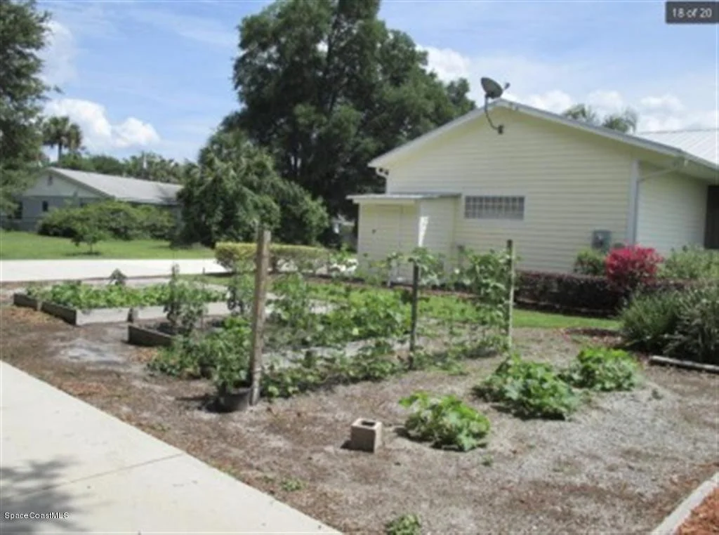 Photo of 2694 Folsom Road