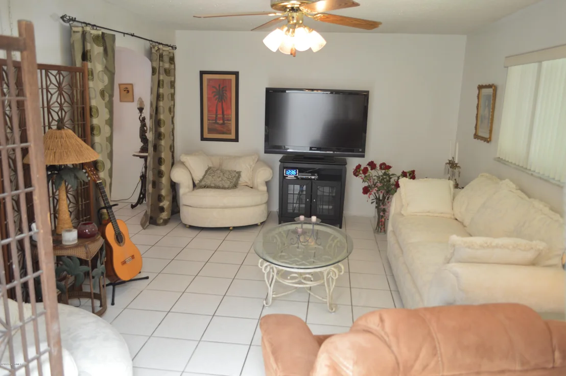 Photo of 214 Rose Drive