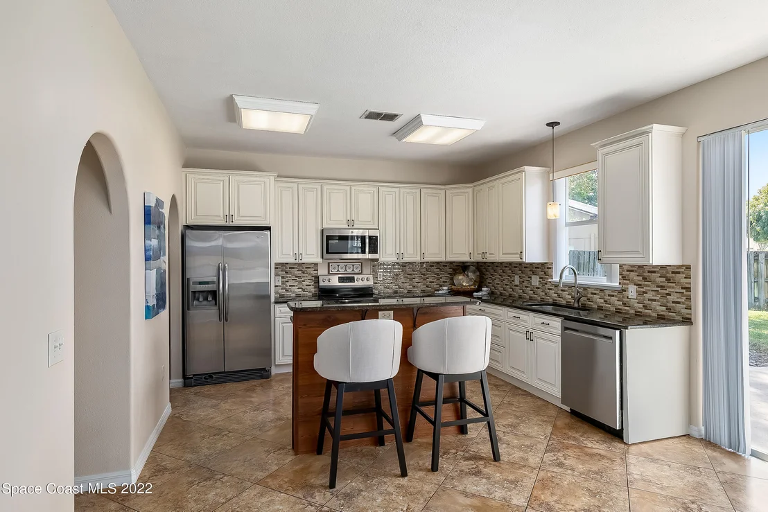 Photo of 1187 Meadow Lake Road