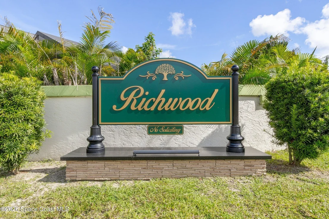 Photo of 1343 Richwood Circle