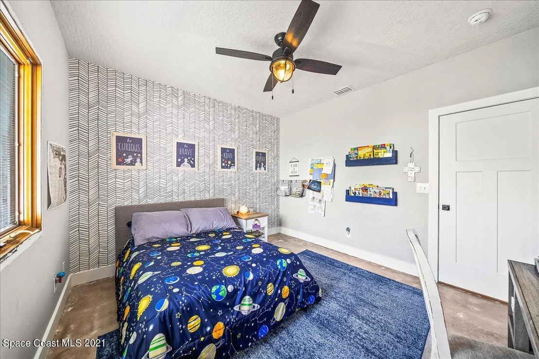 Photo of 629 Hummingbird Drive