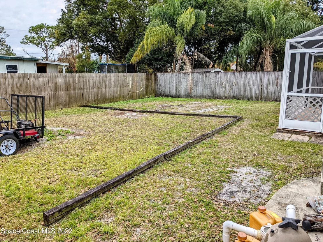 Photo of 7000 Pluto Avenue