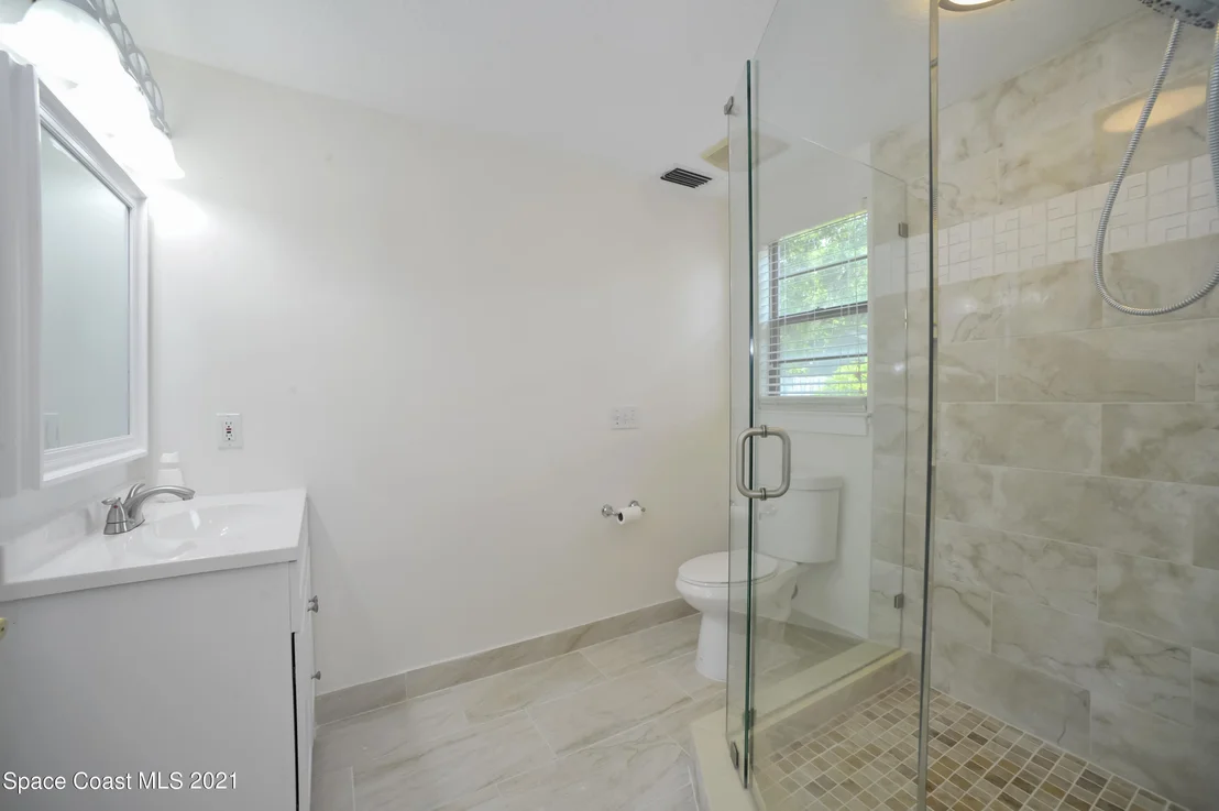 Photo of 986 Whisperpine Drive