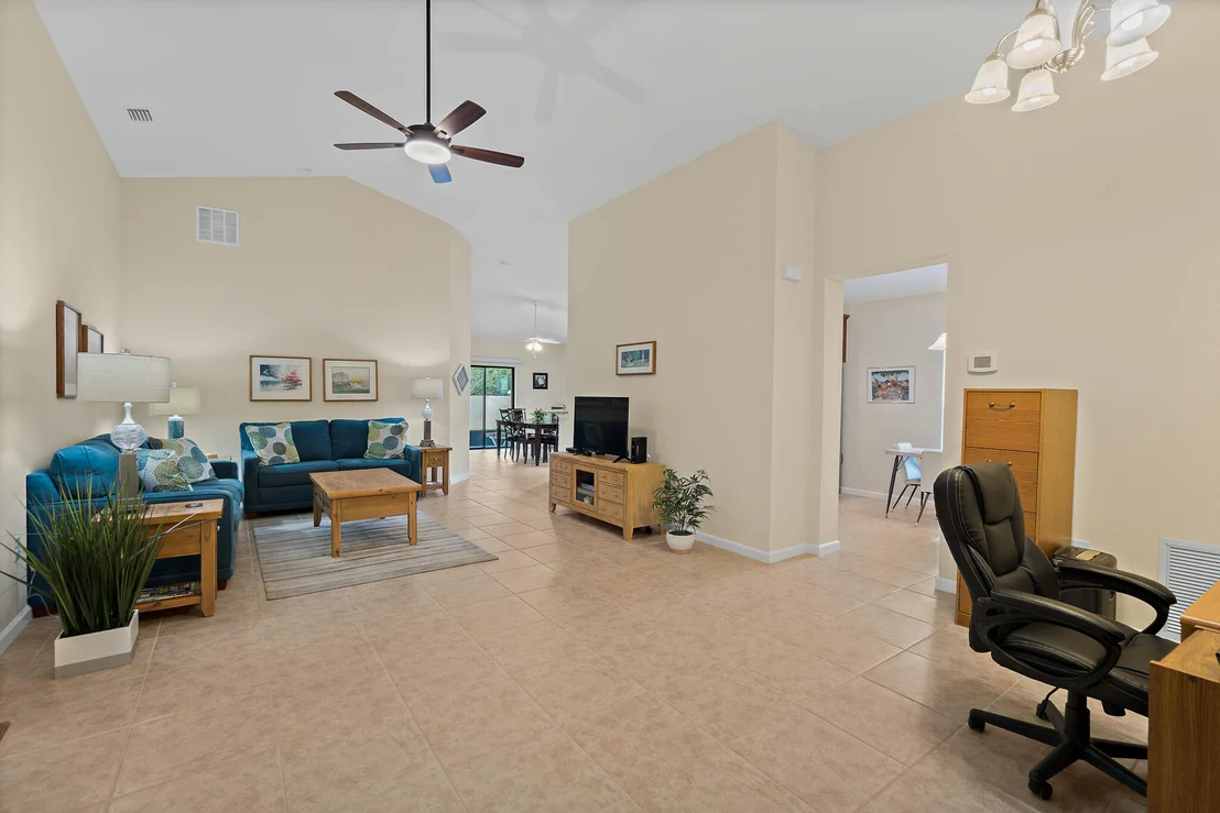 Photo of 1095 Sangria Circle