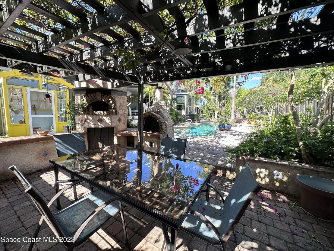 Photo of 44 Burlington Avenue