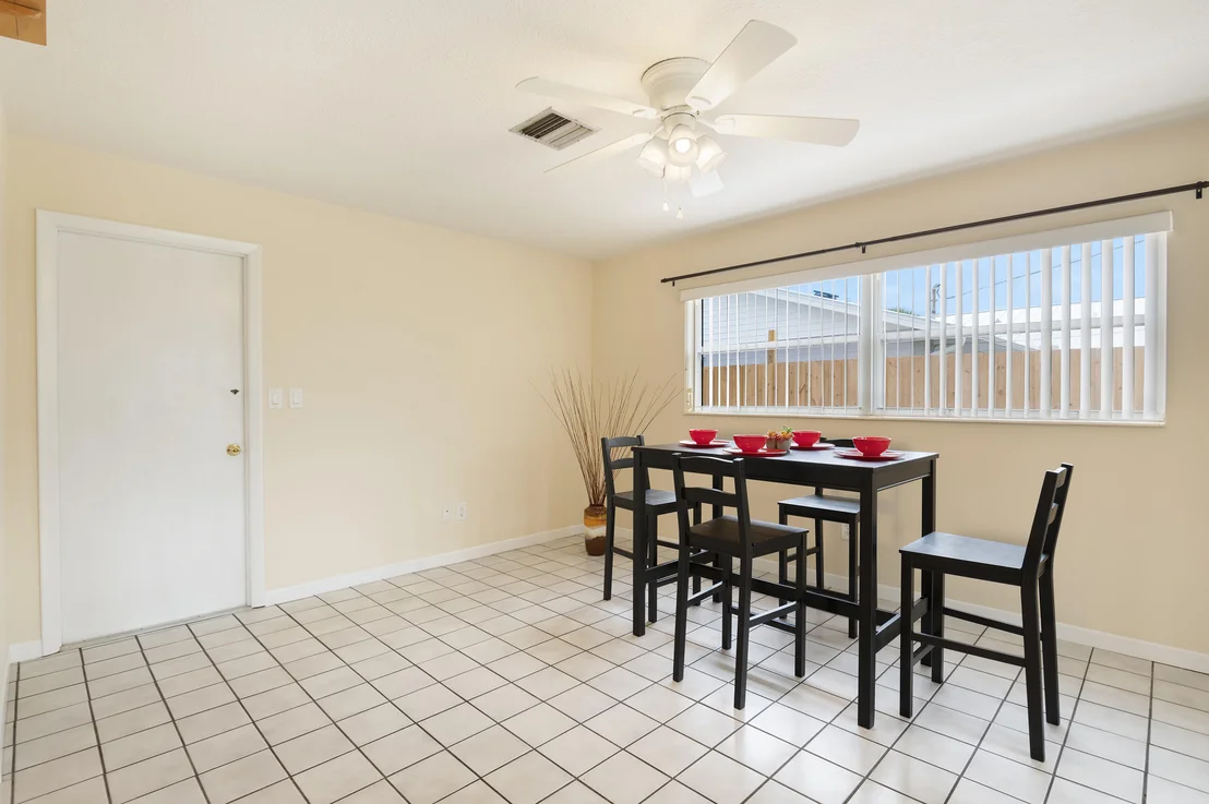 Photo of 2483 Colony Drive