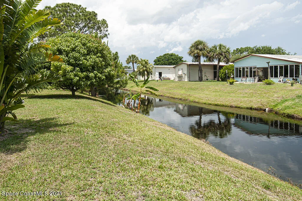 Photo of 856 Waterway Dr Drive