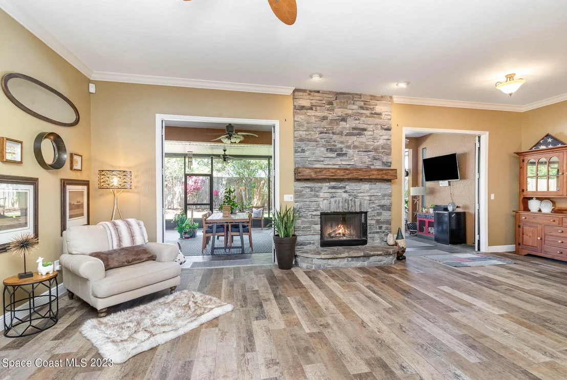 Photo of 2193 Woodfield Circle