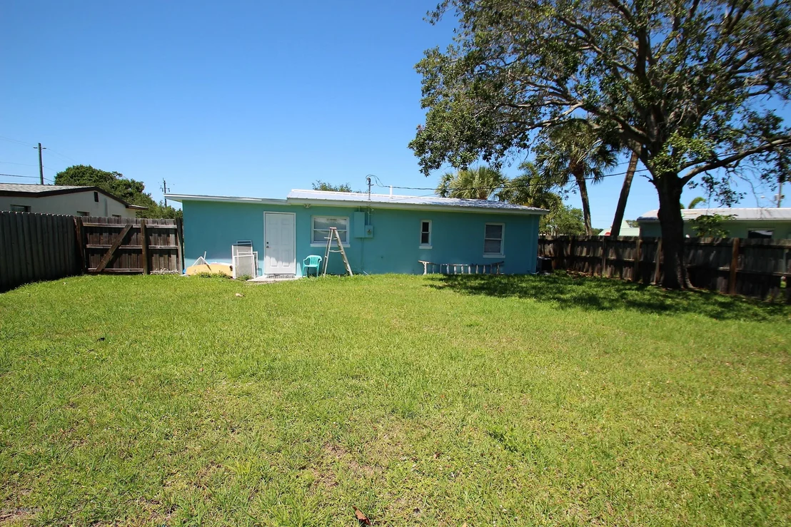 Photo of 305 Vesta Circle