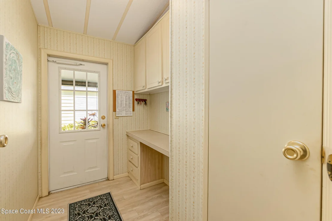 Photo of 4423 Twin Lakes Drive